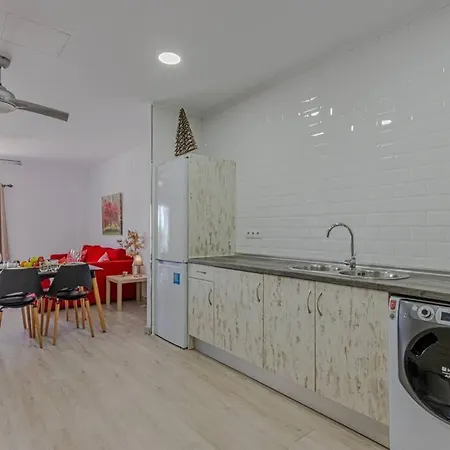 Apartment Benalroma Spacious 50 Mt From The Benalmadena