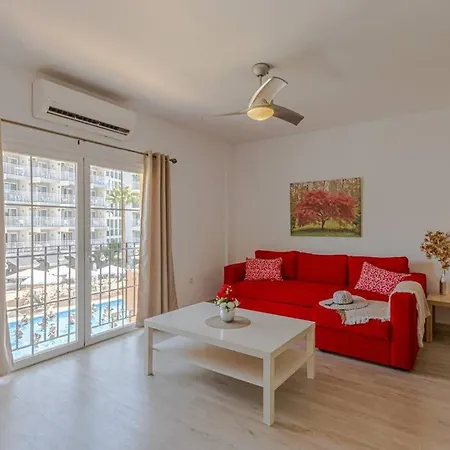 Benalroma Spacious 50 Mt From The Apartment *