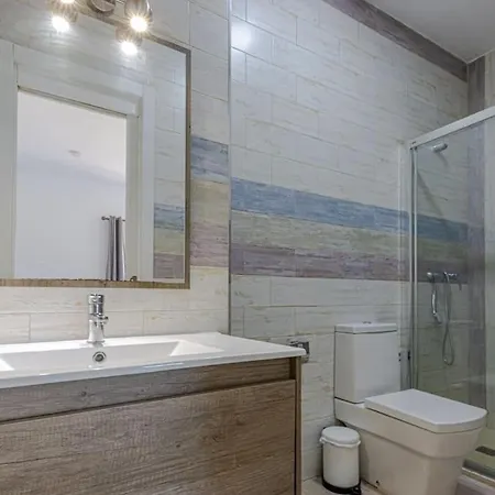 Apartment Benalroma Spacious 50 Mt From The Benalmadena