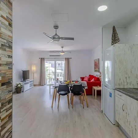 Apartment Benalroma Spacious 50 Mt From The