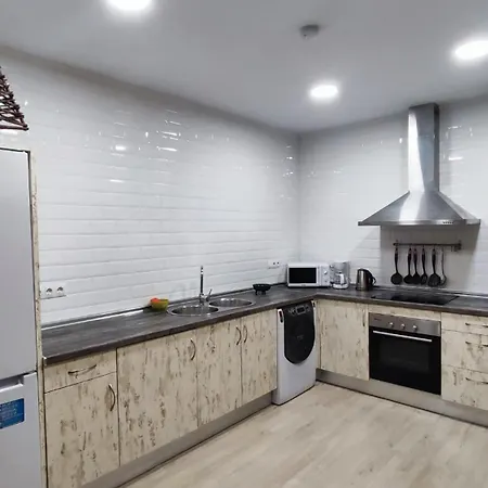 Benalroma Spacious 50 Mt From The Apartment